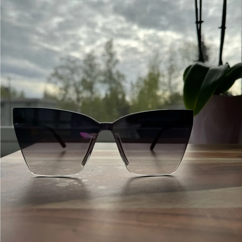 Diff Eyewear Goldie Black Sunglasses new with case - Picture 3 of 5